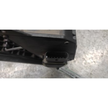 Recambio de potenciometro pedal para mercedes-benz clase c (w204) berlina 2.2 cdi cat referencia OEM IAM A2043000204  