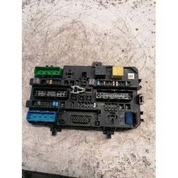 Recambio de caja reles / fusibles para opel astra h berlina cosmo referencia OEM IAM 13222173 5DK00866933 