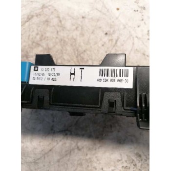 Recambio de caja reles / fusibles para opel astra h berlina cosmo referencia OEM IAM 13222173 5DK00866933 