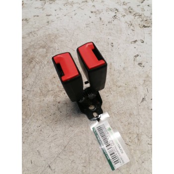 ENGANCHE DE CINTURON TRASERO DERECHO 4M51A613K21AA 