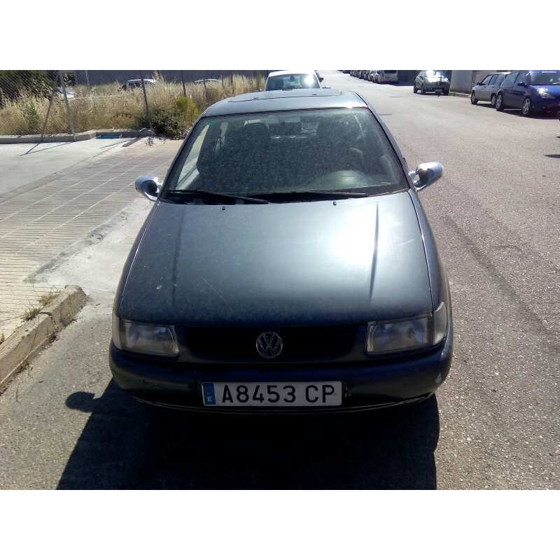 VOLKSWAGEN POLO BERLINA (6N1)