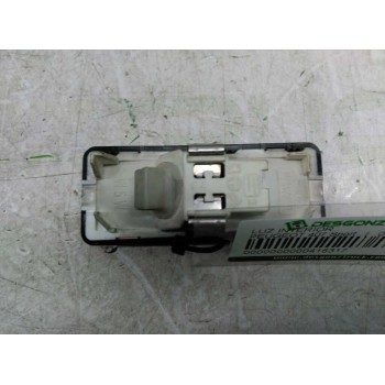 Recambio de luz interior para peugeot 407 sport referencia OEM IAM  PTA. DEL. IZQ. 
