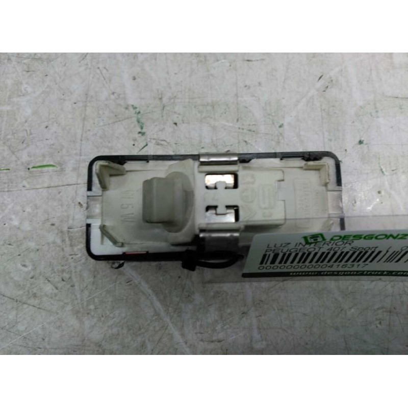 Recambio de luz interior para peugeot 407 sport referencia OEM IAM  PTA. DEL. IZQ. - Blanco 2