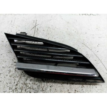 REJILLA DELANTERA DERECHA 63220AU300 