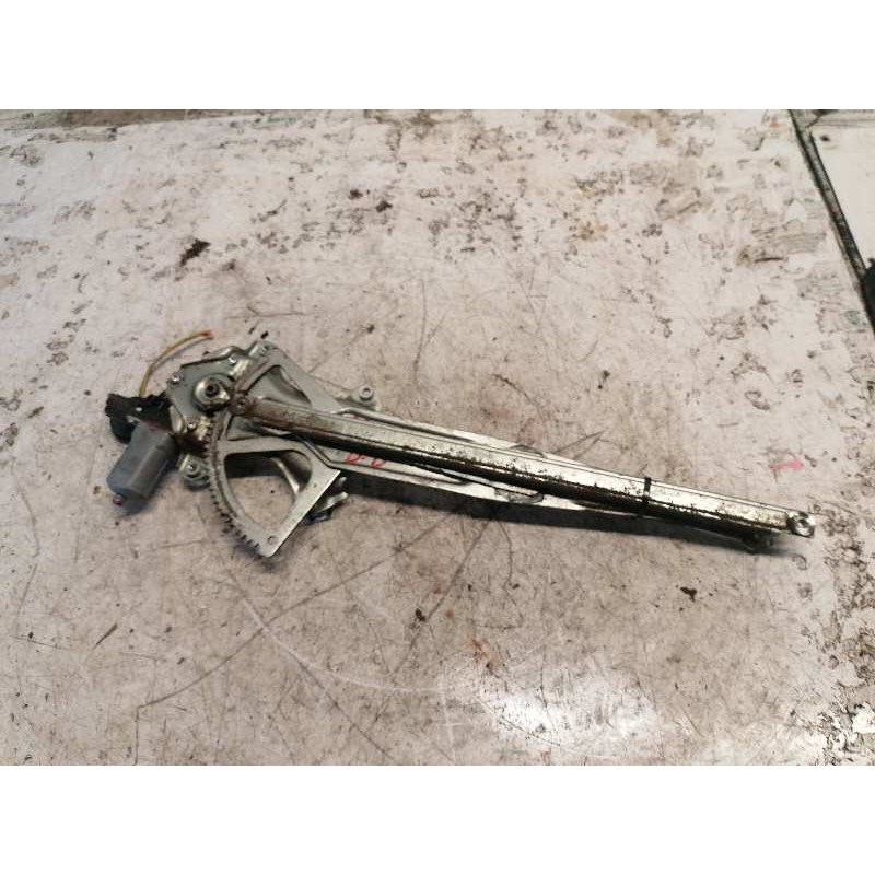Recambio de elevalunas delantero derecho para toyota prius (nhw20) basis referencia OEM IAM 8571035180 2 PINS 2