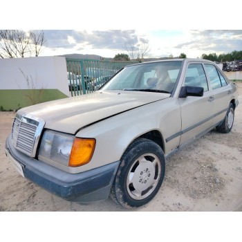mercedes-benz clase e (w124) berlina del año 1986