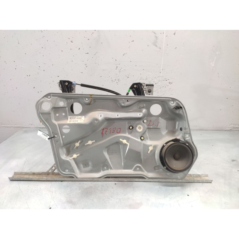 Recambio de elevalunas delantero izquierdo para volkswagen bora berlina (1j2) highline 4motion referencia OEM IAM 1J4837729AA  