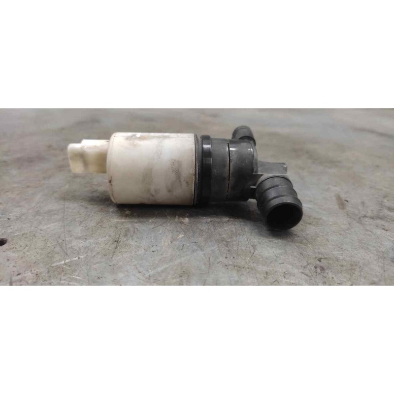 Recambio de bomba limpia para peugeot 307 cc (s1) 2.0 referencia OEM IAM 9641553880 2 PINS 3