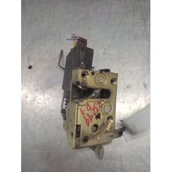 CERRADURA PUERTA DELANTERA IZQUIERDA 