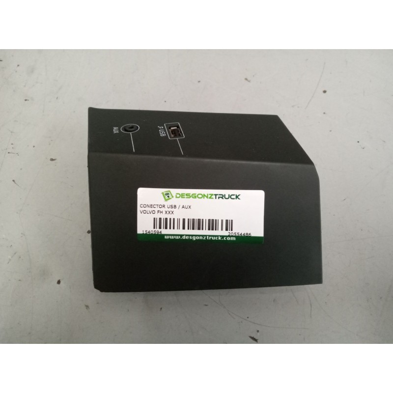 Recambio de conector usb / aux para volvo fh xxx referencia OEM IAM 20554486  