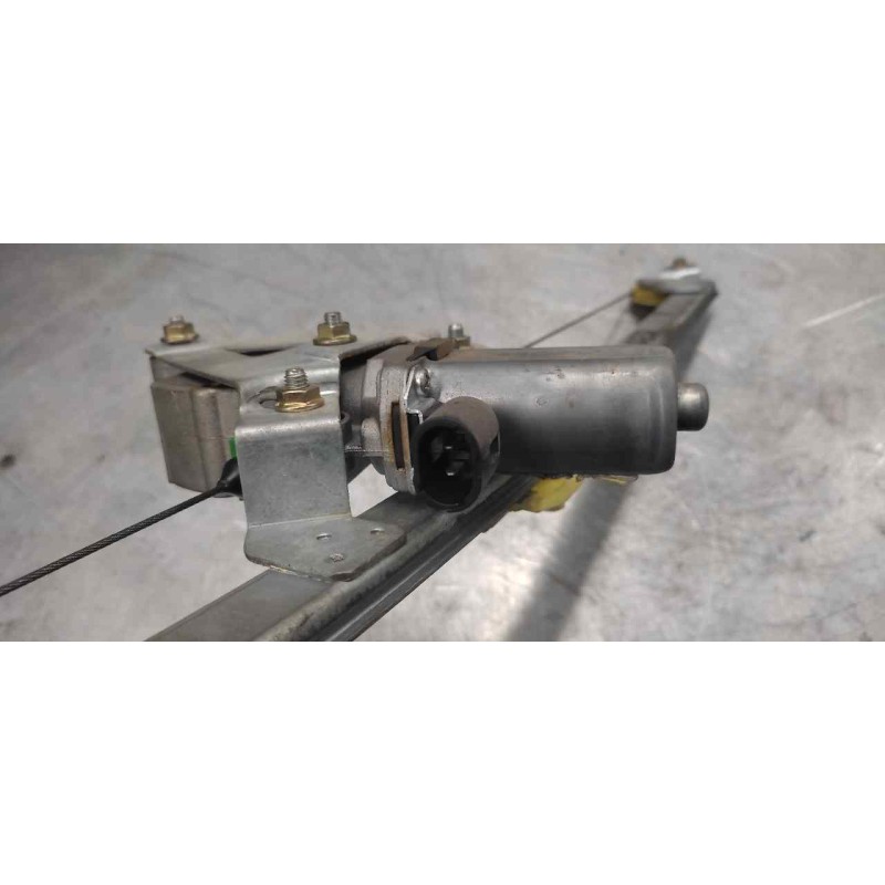 Recambio de elevalunas delantero derecho para renault trafic combi (ab 4.01) 1.9 diesel referencia OEM IAM 91165705F 2