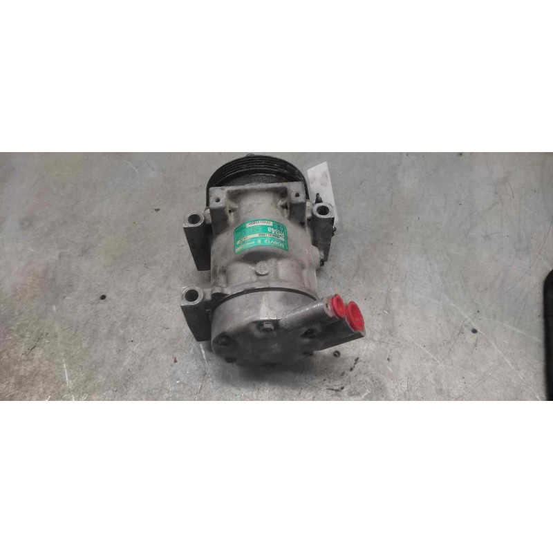Recambio de compresor aire acondicionado para renault clio ii fase i (b/cbo) 1.2 referencia OEM IAM 7700115830 SANDEN 3