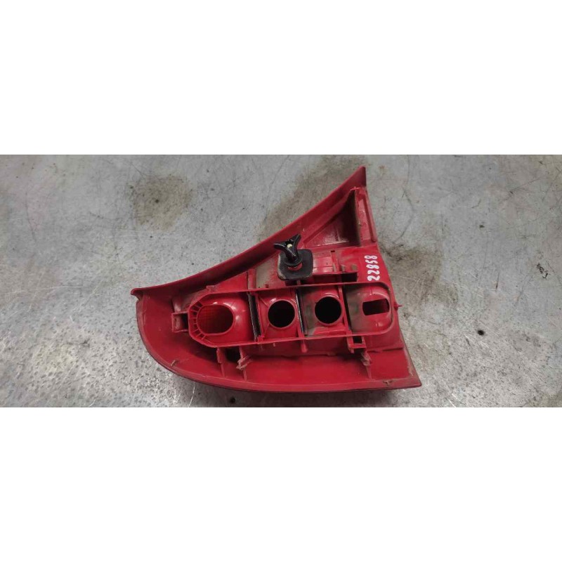 Recambio de piloto trasero derecho para renault clio ii fase i (b/cbo) 1.2 referencia OEM IAM 2