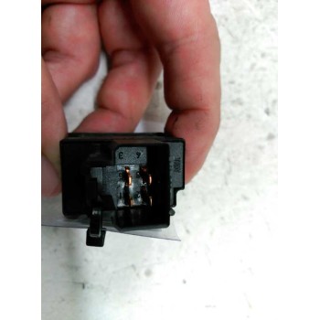 Recambio de boton antiniebla para nissan primera berl./familiar (p10/w10) gx berlina (a,e) referencia OEM IAM   