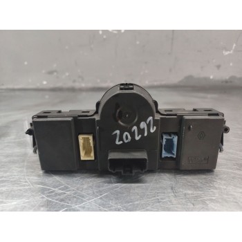 Recambio de mando calefaccion / aire acondicionado para renault scenic ii grand confort dynamique referencia OEM IAM 8200501465 
