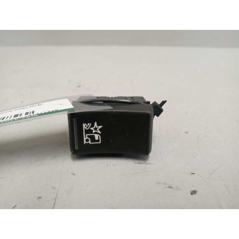Recambio de interruptor para volvo fh xxx referencia OEM IAM 21211228  