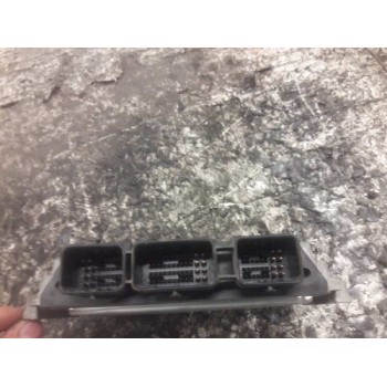 Recambio de centralita motor uce para peugeot 206 berlina xt referencia OEM IAM 0281010707 9651399080 9647785580