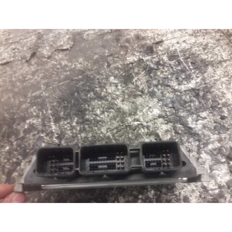 Recambio de centralita motor uce para peugeot 206 berlina xt referencia OEM IAM 0281010707 9651399080 9647785580 2