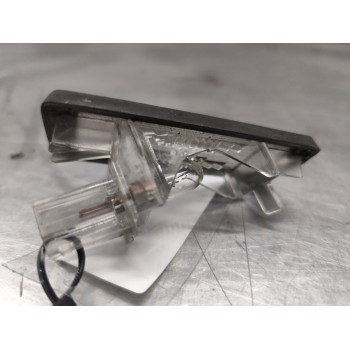 Recambio de piloto matricula para renault scenic ii grand confort dynamique referencia OEM IAM 8200013577F  