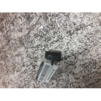 Recambio de boton apertura tapa combustible para land rover discovery (lt) td5 referencia OEM IAM  5 PINS 