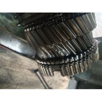 Recambio de despiece caja cambios para man m2000l/m2000m 18.2x4 e2 referencia OEM IAM FS8209AH Y08060 81320036317