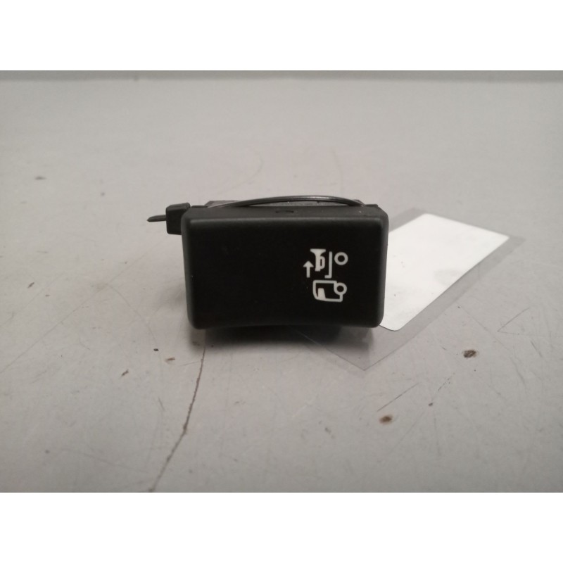 Recambio de interruptor para volvo fh xxx referencia OEM IAM 21211195  