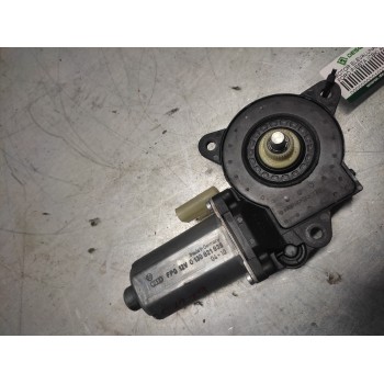 Recambio de motor elevalunas delantero derecho para ford fiesta (cbk) ambiente referencia OEM IAM 130821939  