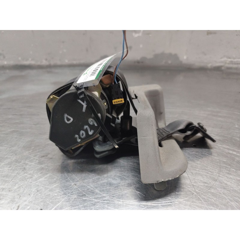 Recambio de cinturon seguridad trasero derecho para renault scenic ii grand confort dynamique referencia OEM IAM 8200309224  