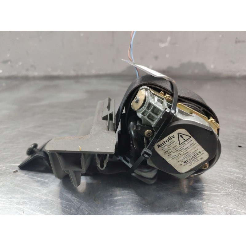 Recambio de cinturon seguridad trasero derecho para renault scenic ii grand confort dynamique referencia OEM IAM 8200309224 - Plata 2