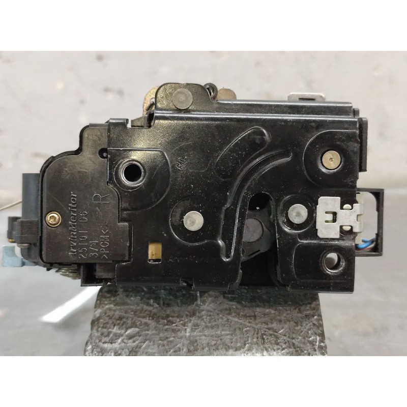 Recambio de cerradura puerta delantera derecha para volkswagen golf v berlina (1k1) conceptline (e) referencia OEM IAM 3D1837016
