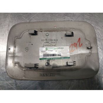 Recambio de tapa exterior combustible para renault scenic ii grand confort dynamique referencia OEM IAM 8200228509  
