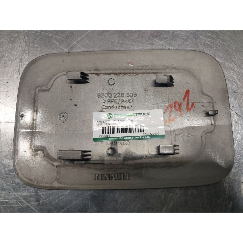 Recambio de tapa exterior combustible para renault scenic ii grand confort dynamique referencia OEM IAM 8200228509  