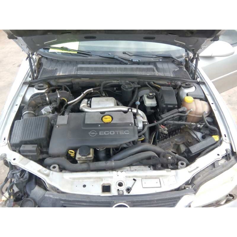 OPEL VECTRA B BERLINA
