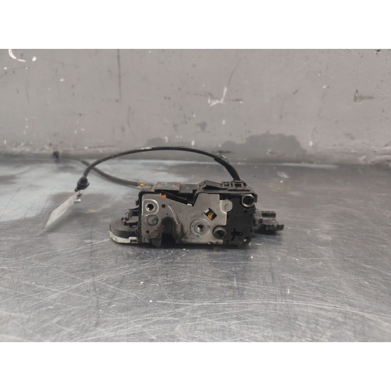Recambio de cerradura puerta delantera derecha para peugeot 207 sw confort referencia OEM IAM - Blanco 3