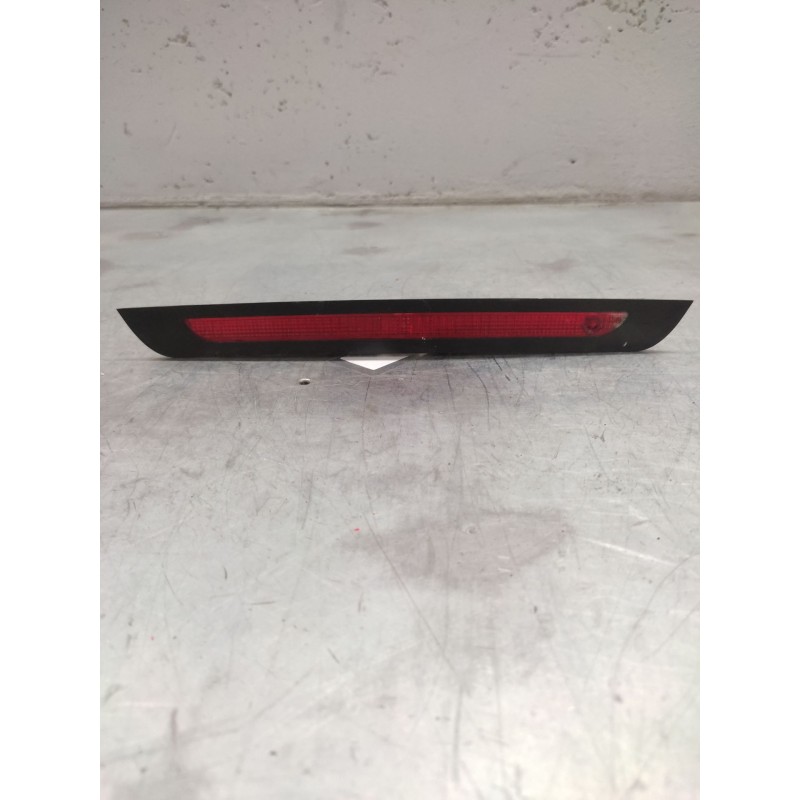 Recambio de luz central de freno para citroën c3 1.1 furio referencia OEM IAM 9638523480  