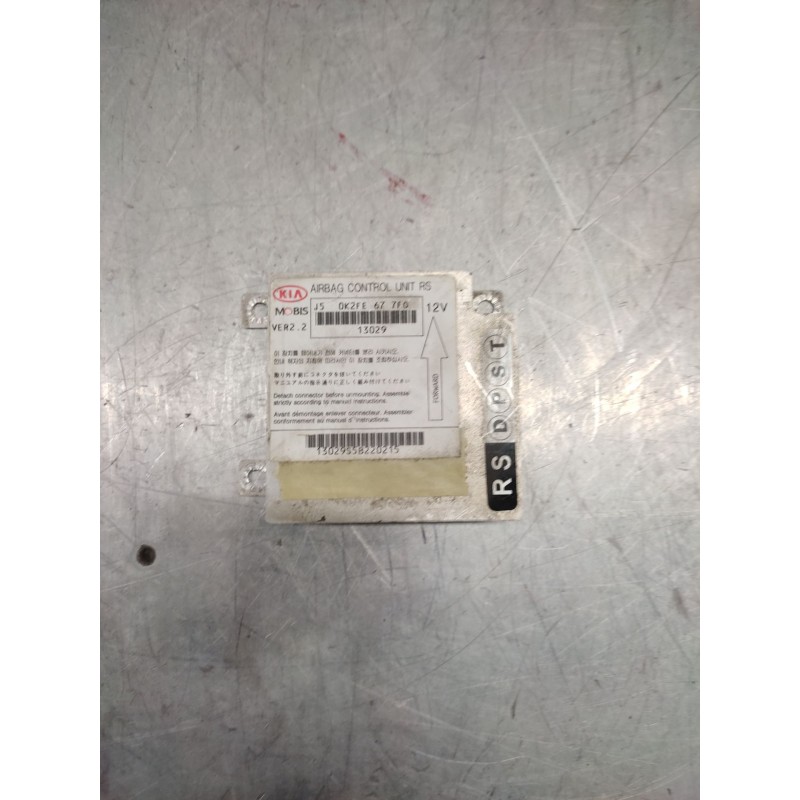 Recambio de centralita airbag para kia carens 2.0 crdi ex monovolumen referencia OEM IAM 0K2FE677F0  