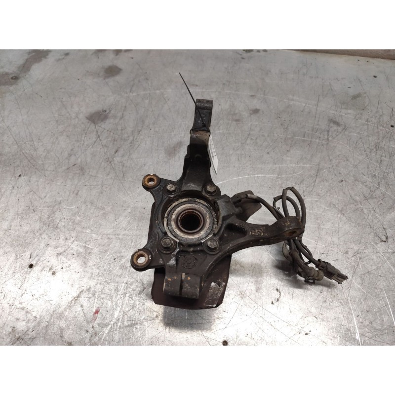 Recambio de mangueta delantera derecha para hyundai i30 (gd) 1.6 crdi referencia OEM IAM - Blanco 3