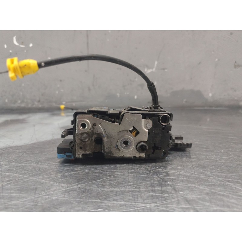 Recambio de cerradura puerta trasera derecha para peugeot 207 sw confort referencia OEM IAM 24097816 25095816 
