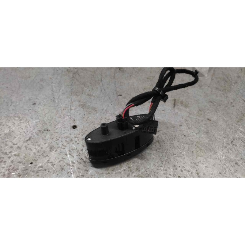 Recambio de mando elevalunas trasero izquierdo para mercedes-benz clase e (w211) berlina 1.8 cat referencia OEM IAM A2118218551 2