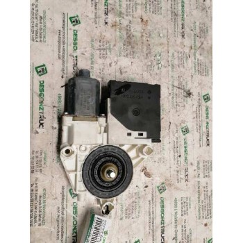 MOTOR ELEVALUNAS TRASERO DERECHO 8P4959802D 0130822263 