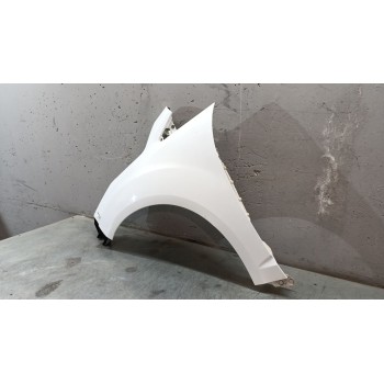 Recambio de aleta delantera izquierda para ford c-max 1.6 tdci cat referencia OEM IAM   