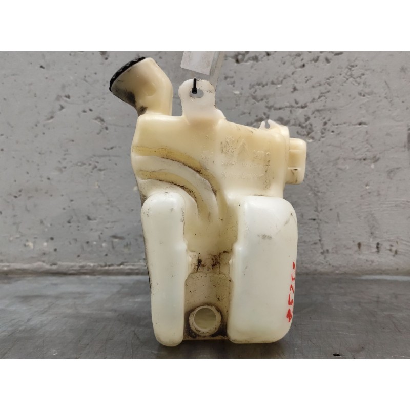 Recambio de deposito limpia para peugeot 207 sw confort referencia OEM IAM - Blanco 3