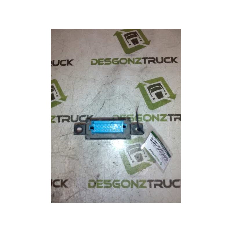 Recambio de modulo electronico para volvo fh 480 fg 4x2 low corto referencia OEM IAM 20518033 21053 CENTRALITA CIERRE CENTRALIZA - Blanco 2