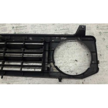 Recambio de rejilla delantera central para daihatsu rocky 2.8 d referencia OEM IAM   