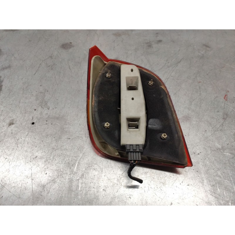 Recambio de piloto trasero derecho para ford fiesta berl./courier si referencia OEM IAM - Rojo 2