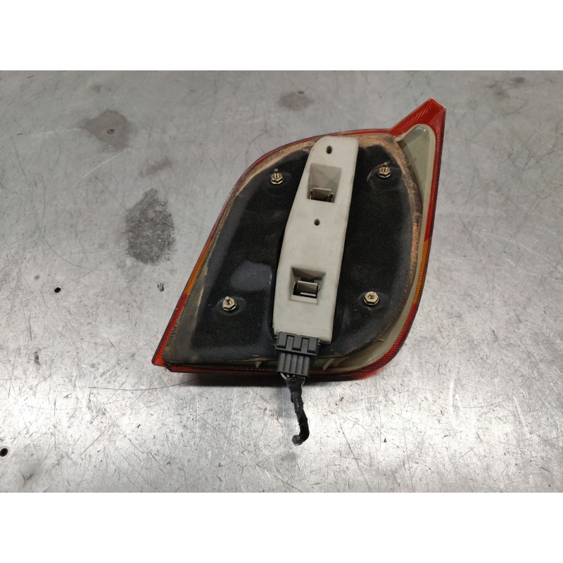 Recambio de piloto trasero izquierdo para ford fiesta berl./courier si referencia OEM IAM - Rojo 2