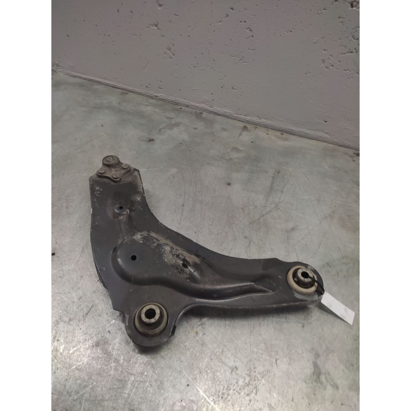 Recambio de brazo suspension inferior delantero izquierdo para renault trafic combi (ab 4.01) 1.9 diesel referencia OEM IAM - Blanco 2