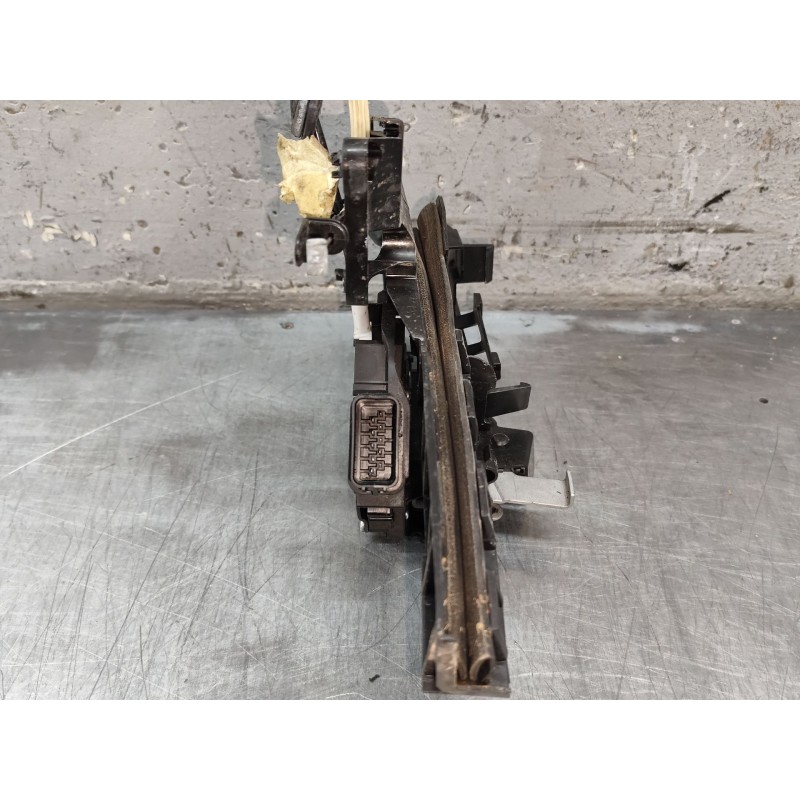 Recambio de cerradura puerta trasera izquierda para ford focus lim. (cb4) titanium referencia OEM IAM 4M5AA26413BE - Blanco 2