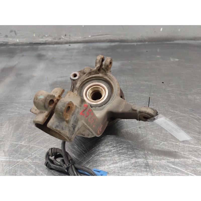 Recambio de mangueta delantera izquierda para peugeot 207 sw confort referencia OEM IAM - Blanco 2