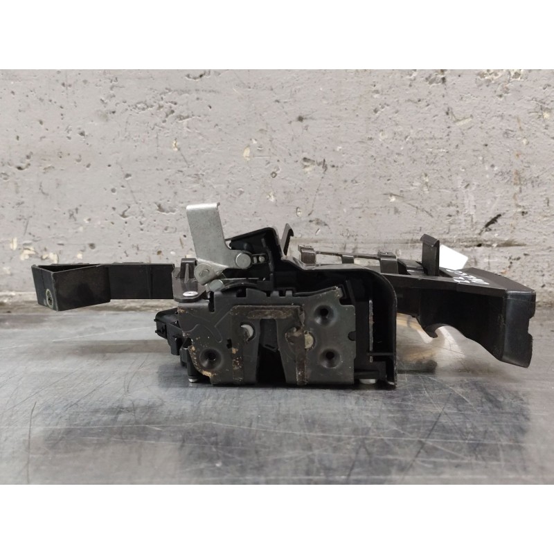 Recambio de cerradura puerta trasera izquierda para ford focus lim. (cb4) titanium referencia OEM IAM 4M5AA26413BE - Blanco 4